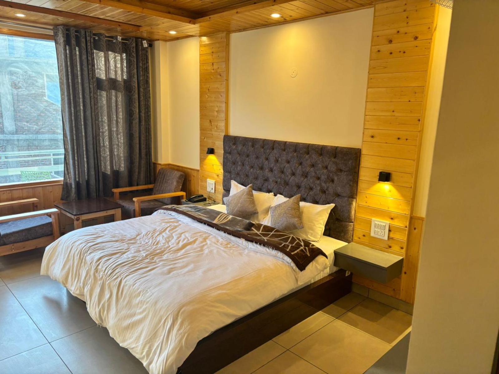 The Himalayan Sun Rise Hotel - Manali (Himachal Pradesh) — Photos 3